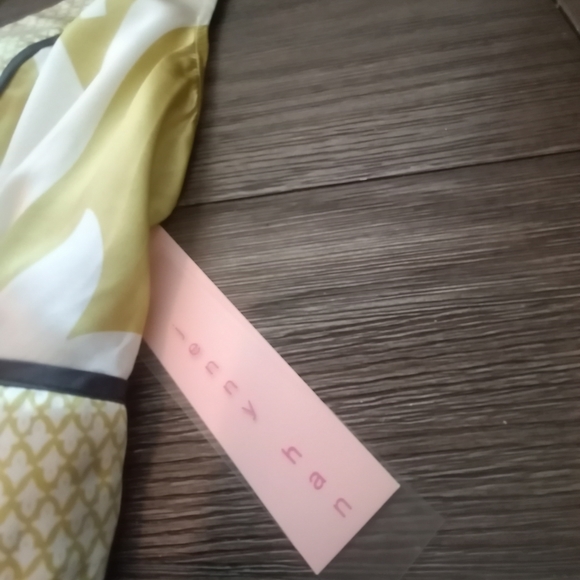 Jenny Han Anthro gold silk blouse size large NWT - Picture 6 of 11